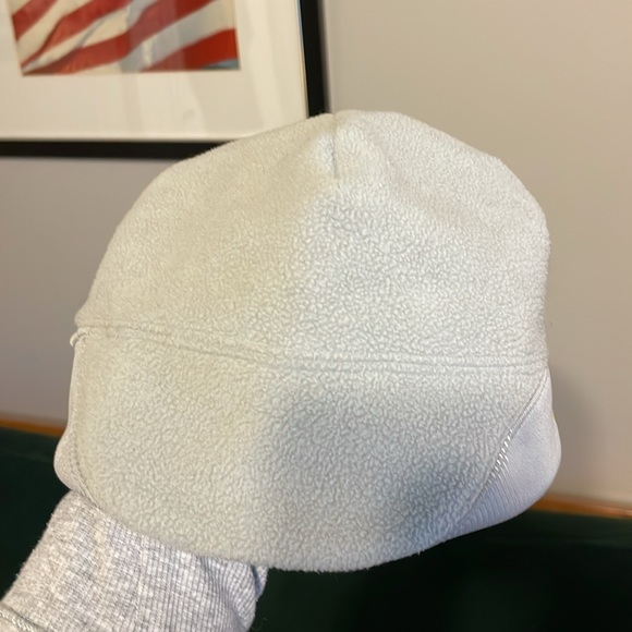 Nike women’s fleece running hat beanie - Picture 5 of 6